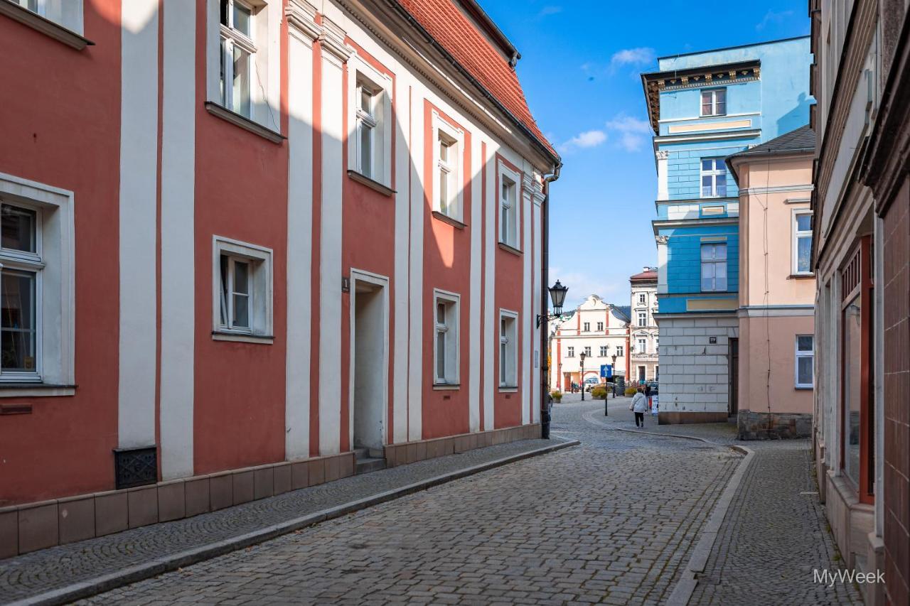 Apartament Z Historia, Klahra Myweek Ladek-Zdroj Exterior photo
